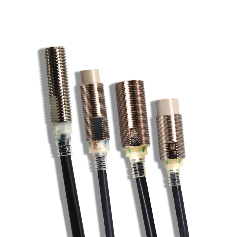 OMRON 欧姆龙 接近传感器 E2E-X10E1-Z. 2M