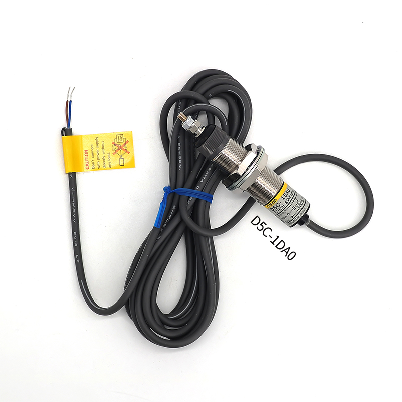 OMRON 欧姆龙 接触开关 D5C-1DP0