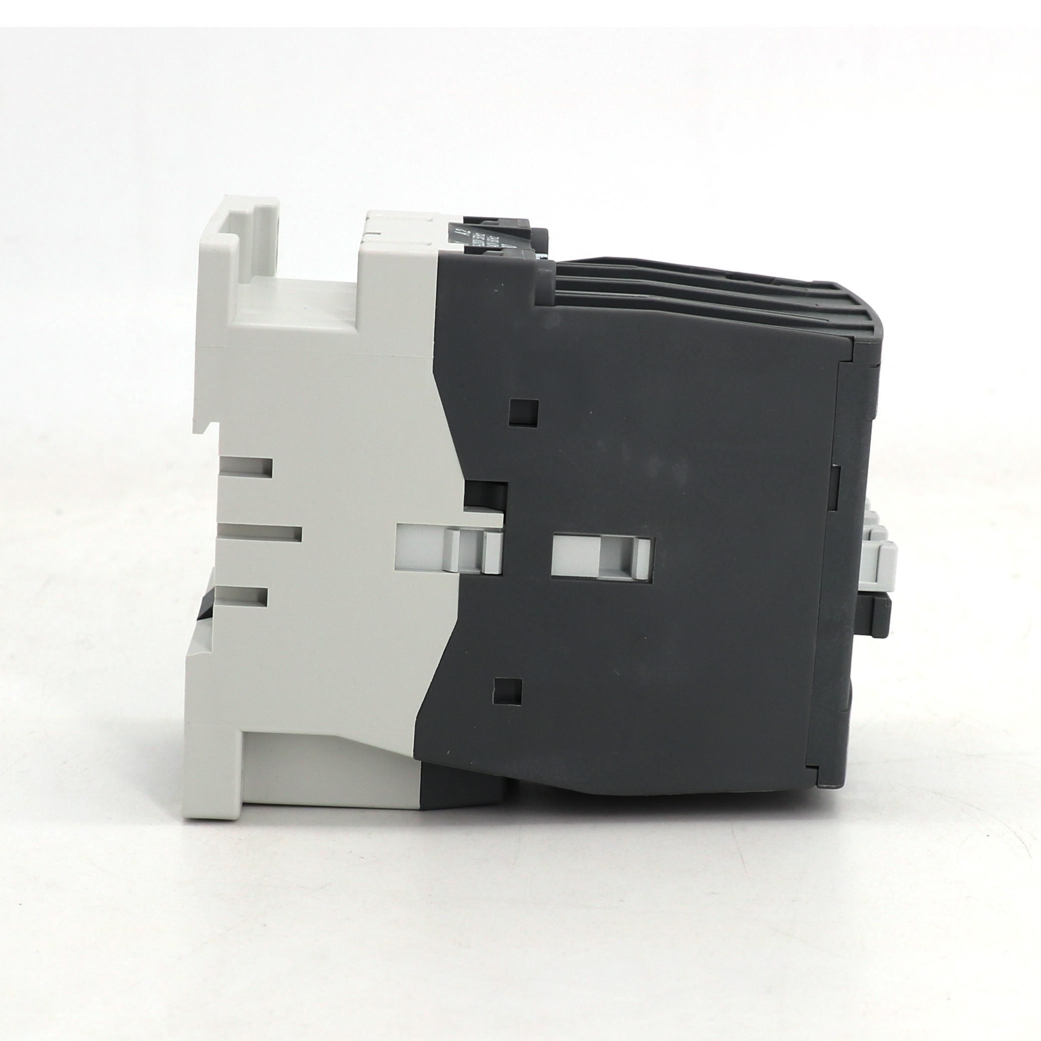 ABB 交流接触器 AX40-30-10-84*110V 50Hz/110-120V 60Hz