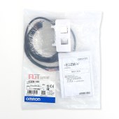 OMRON 欧姆龙 不锈钢外壳小型光电传感器 E3ZM-T81H 2M